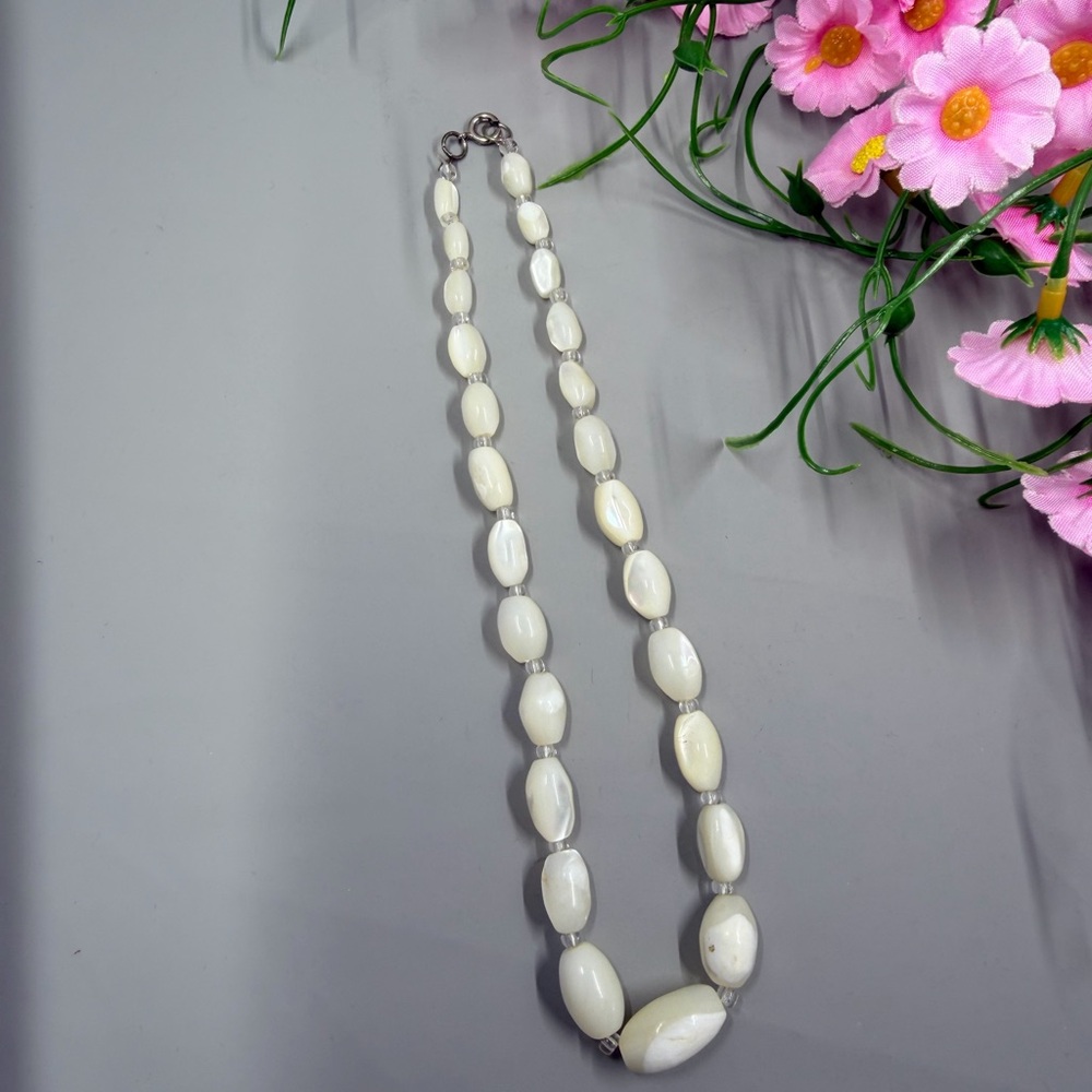Vintage White Cats Eye Effect Beaded Handmade Necklace